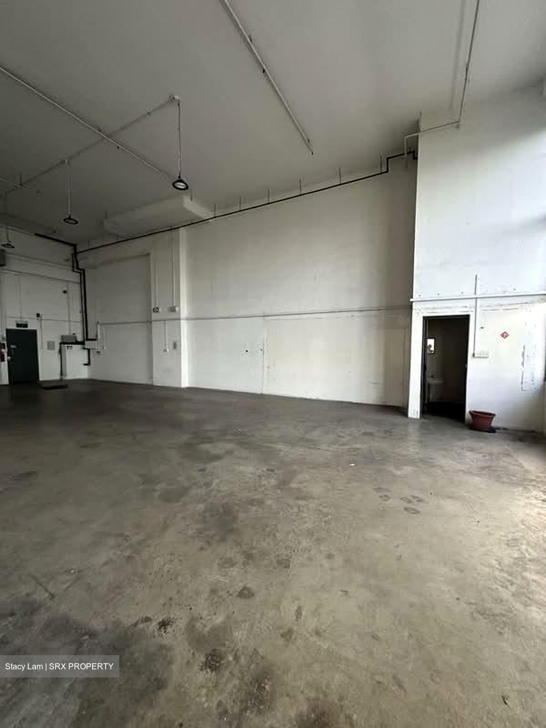 E9 Premium (D27), Factory #575939191